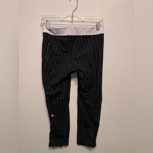 Lululemon size 6 Cropped Legging